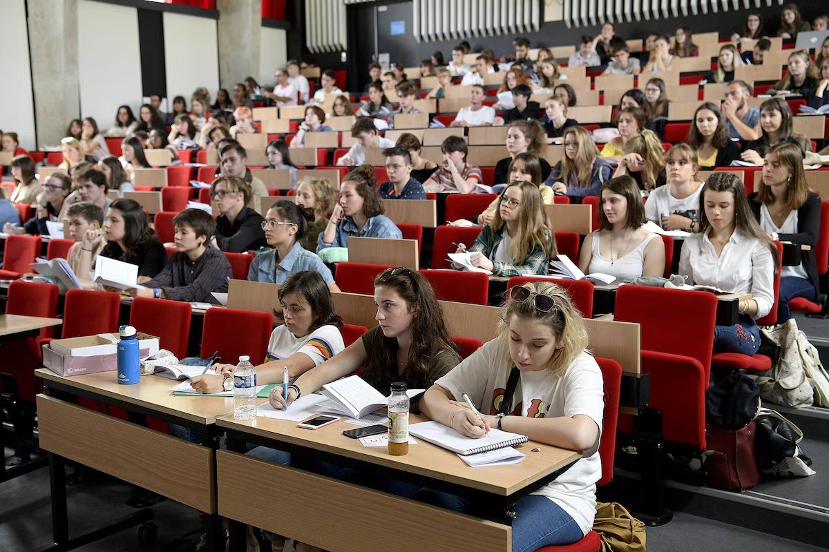 DHD6GHUX7NDGTLJQXQD4VNT5FM